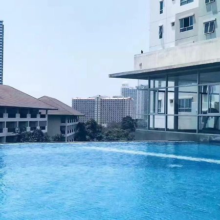 The Base Condo Pattaya Exterior photo